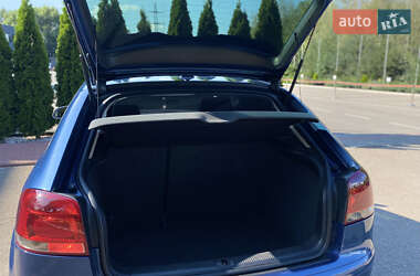 Хэтчбек Audi A3 2006 в 