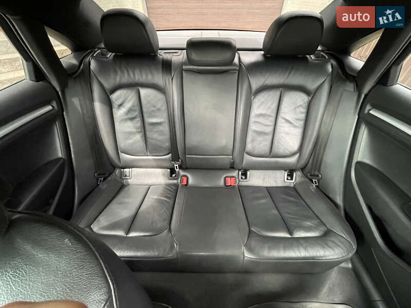 Седан Audi A3 2015 в Черновцах