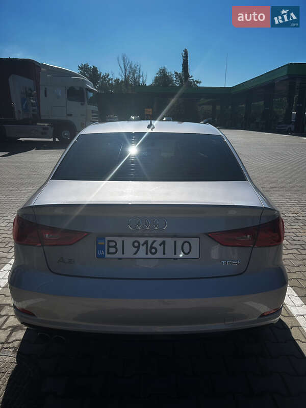 Седан Audi A3 2014 в Кременчуге