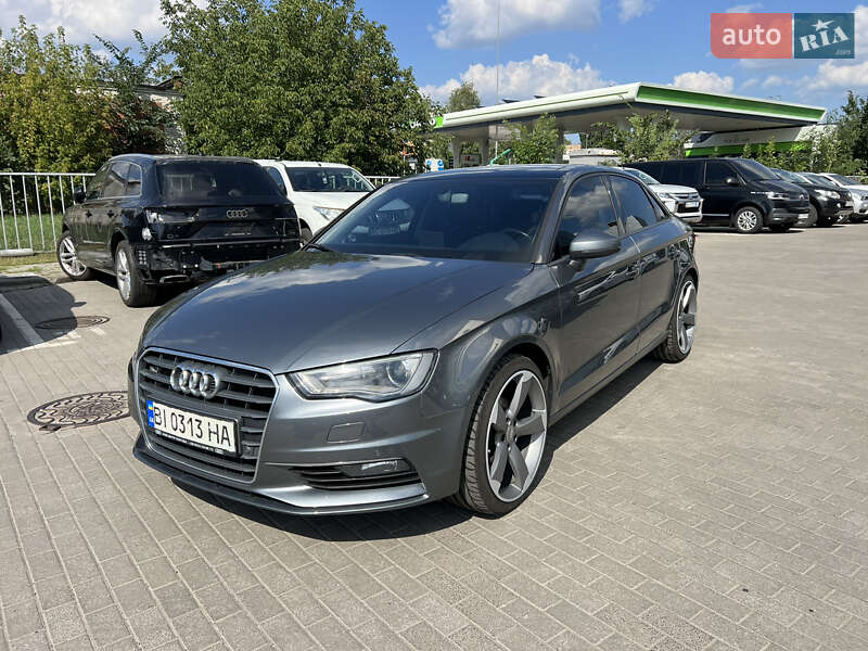 Седан Audi A3 2016 в Полтаві