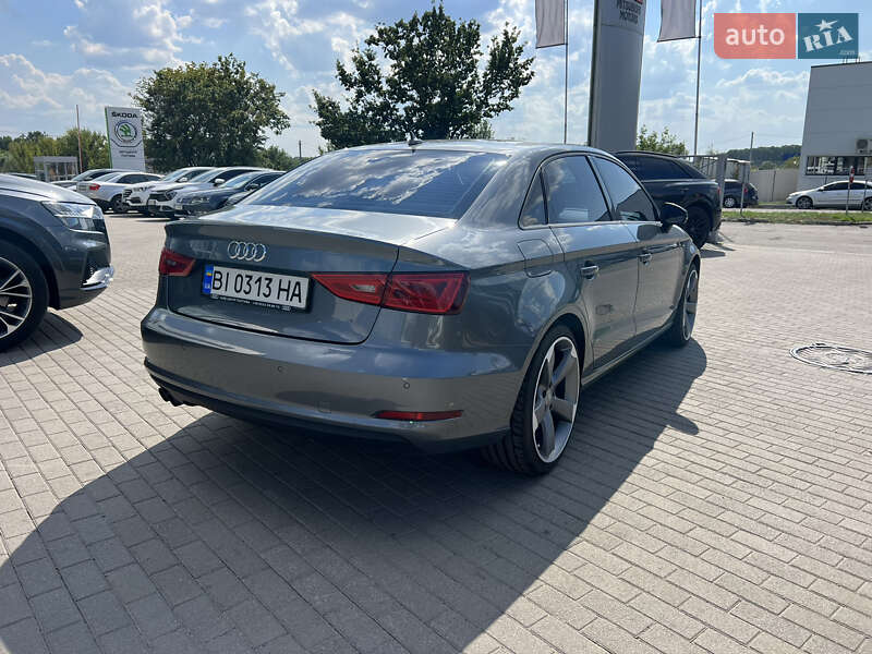 Седан Audi A3 2016 в Полтаві
