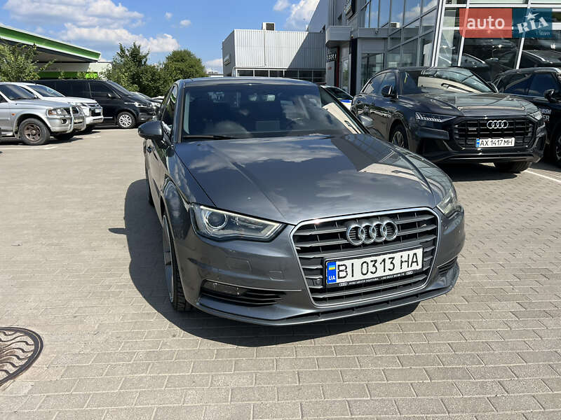 Седан Audi A3 2016 в Полтаві