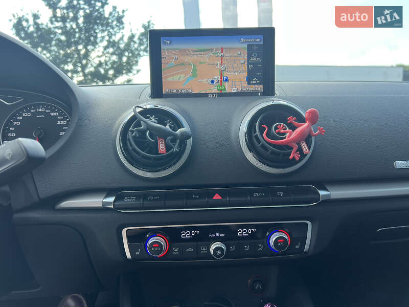Седан Audi A3 2016 в Полтаві