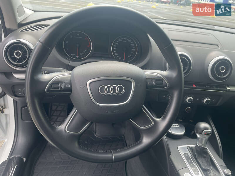 Седан Audi A3 2016 в Киеве фото 22 Седан Audi A3 2016 в Киеве