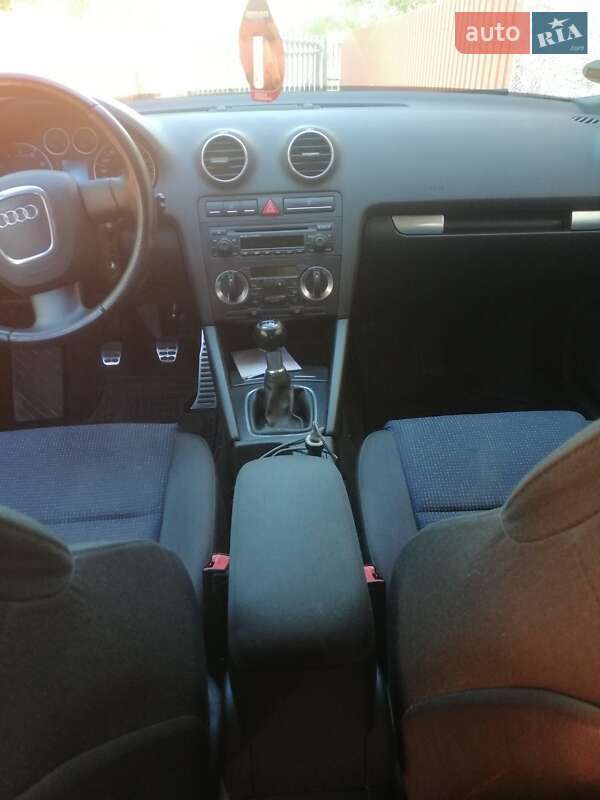 Хэтчбек Audi A3 2005 в Марганце