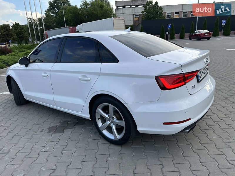Седан Audi A3 2015 в Черкасах