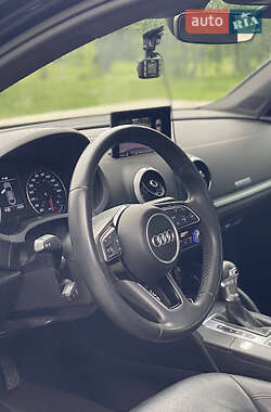 Седан Audi A3 2017 в 