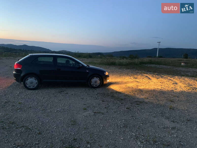 Хетчбек Audi A3 2004 в Долині