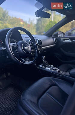 Седан Audi A3 2016 в 
