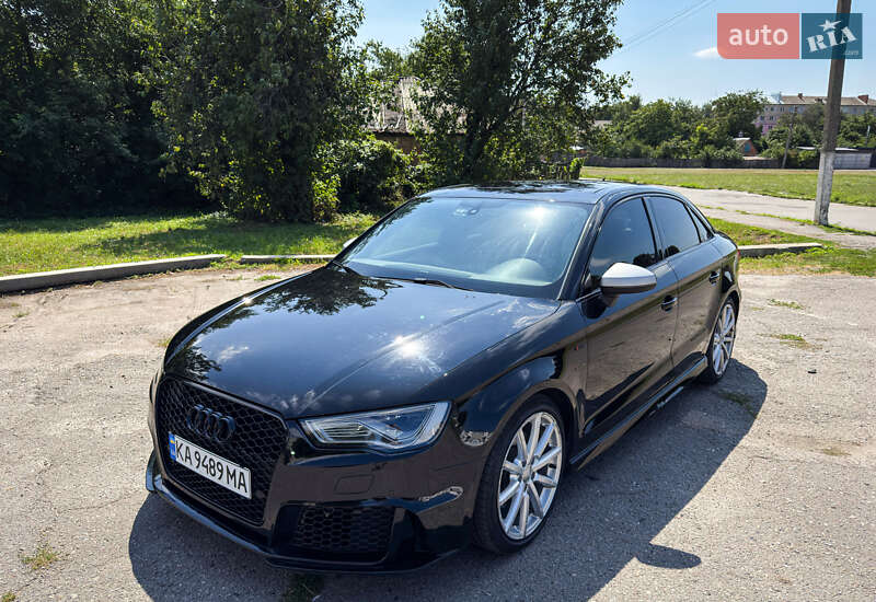 Седан Audi A3 2015 в 