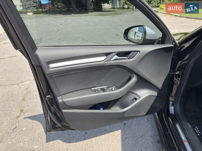 Седан Audi A3 2015 в Лубнах