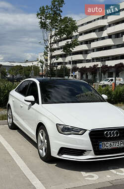 Седан Audi A3 2015 в 