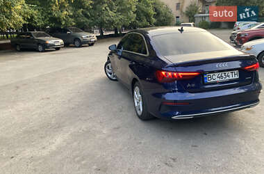 Седан Audi A3 2022 в 