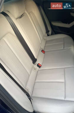 Седан Audi A3 2022 в 