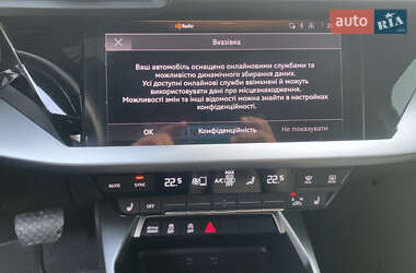 Седан Audi A3 2022 в 