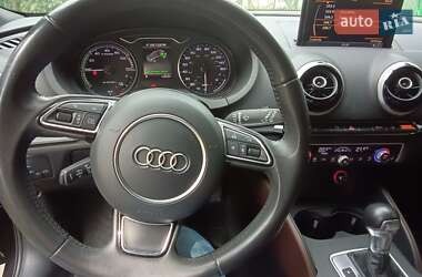 Хэтчбек Audi A3 2016 в 