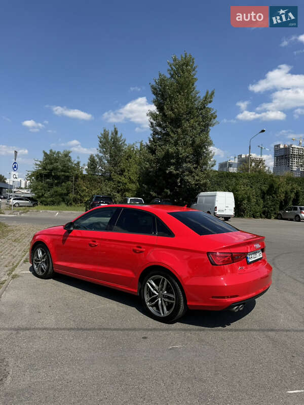 Седан Audi A3 2016 в Киеве