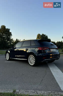 Хэтчбек Audi A3 2017 в 