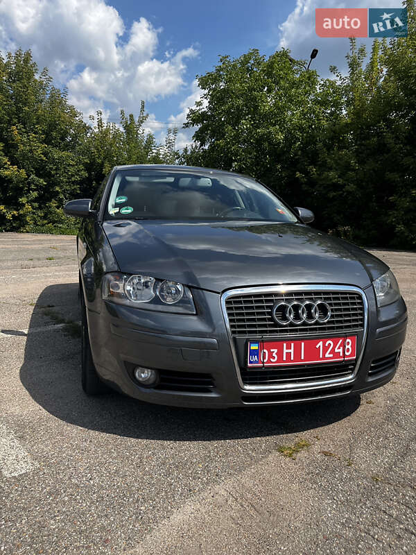 Хэтчбек Audi A3 2007 в 
