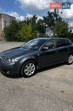 Хэтчбек Audi A3 2007 в 