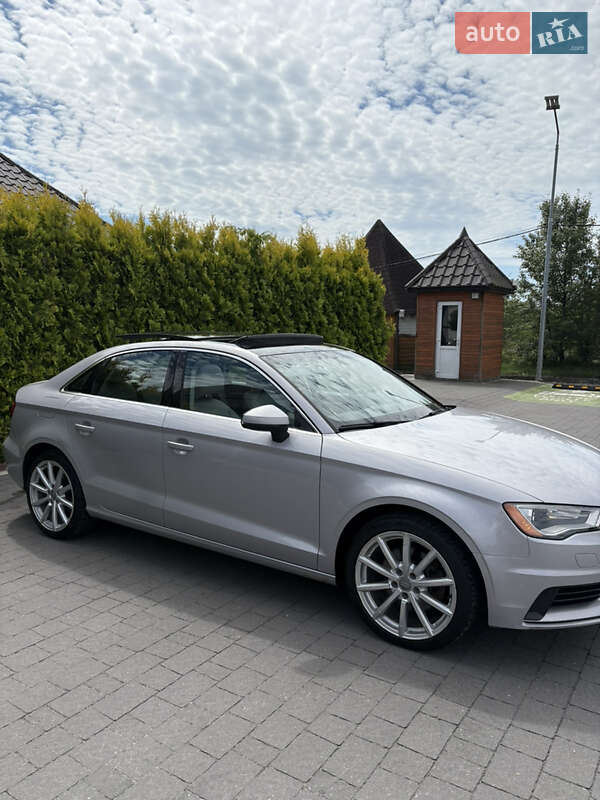 Седан Audi A3 2014 в Львове