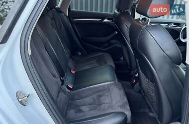 Хэтчбек Audi A3 2016 в 