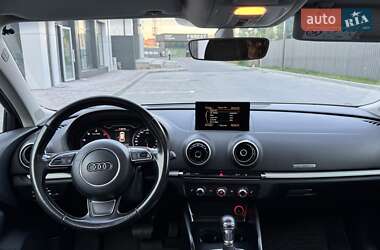 Хэтчбек Audi A3 2016 в 