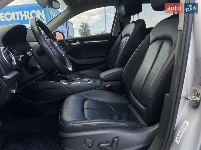 Седан Audi A3 2014 в Киеве