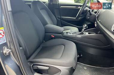 Хэтчбек Audi A3 2019 в 