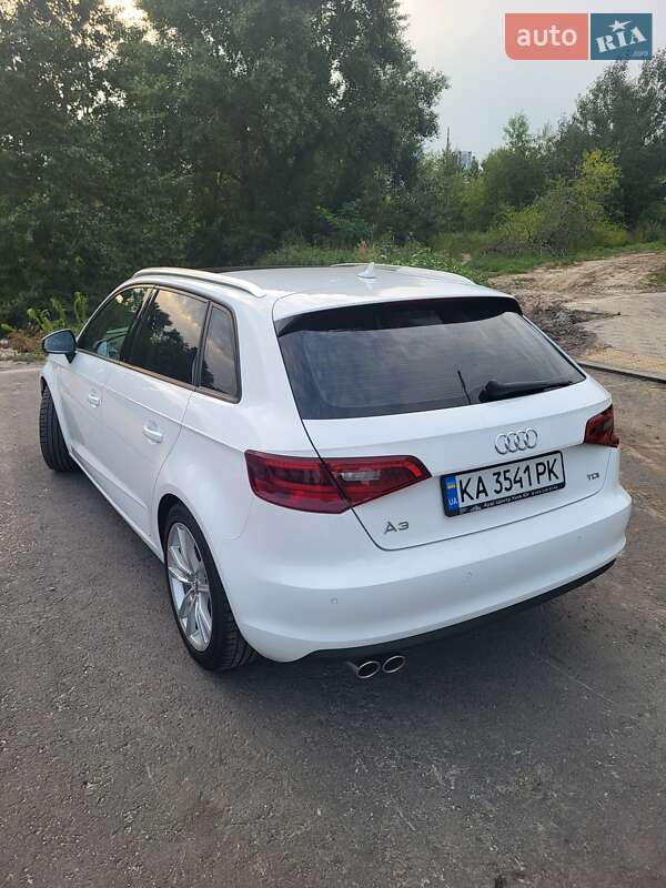 Хэтчбек Audi A3 2016 в Киеве
