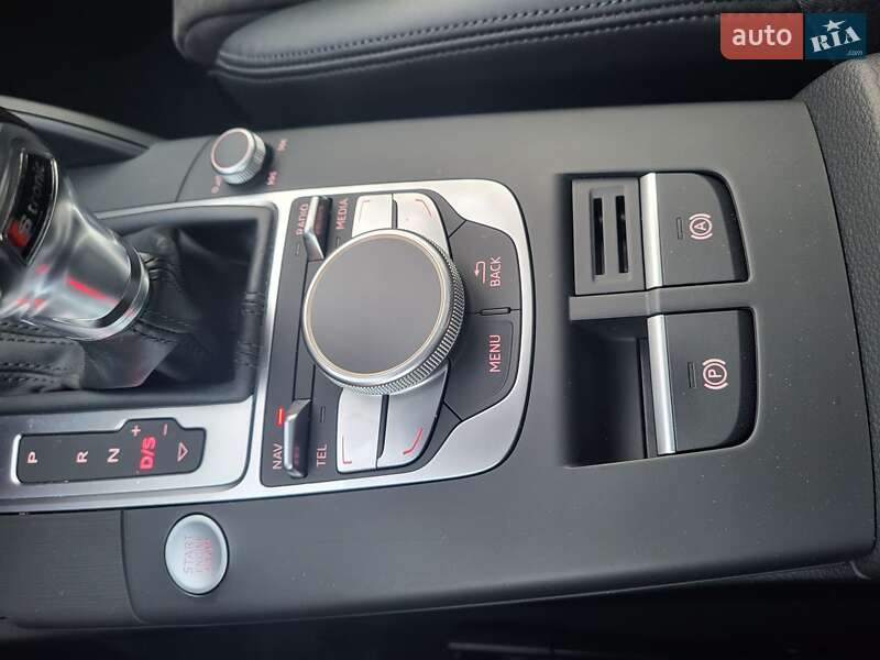 Хэтчбек Audi A3 2016 в Киеве