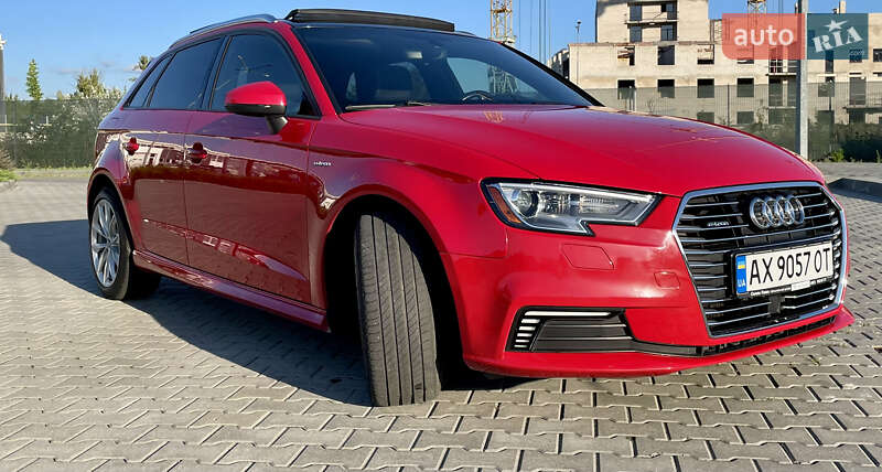 Хэтчбек Audi A3 2016 в Харькове