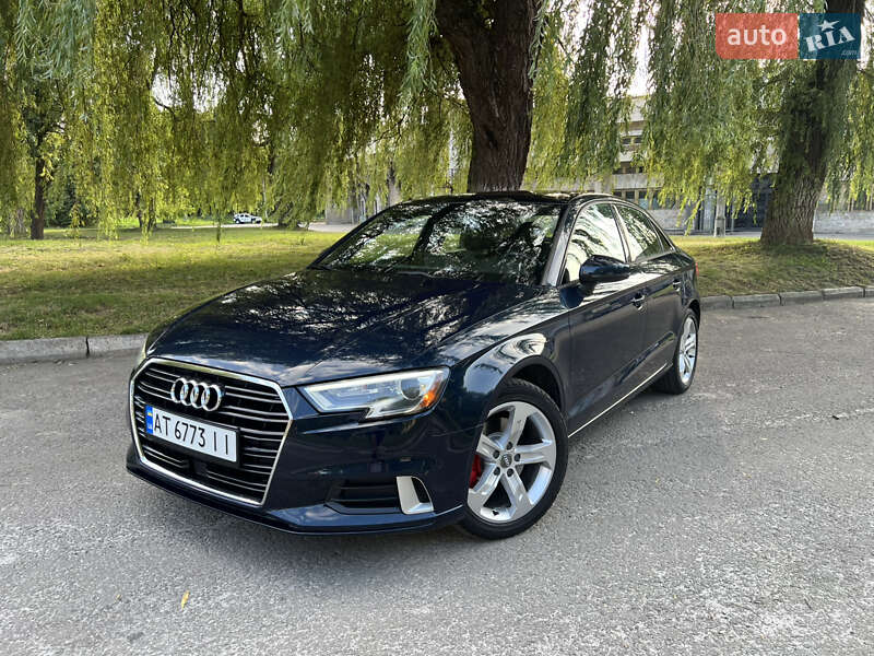 Седан Audi A3 2017 в 