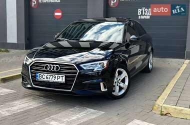 Седан Audi A3 2017 в Львові