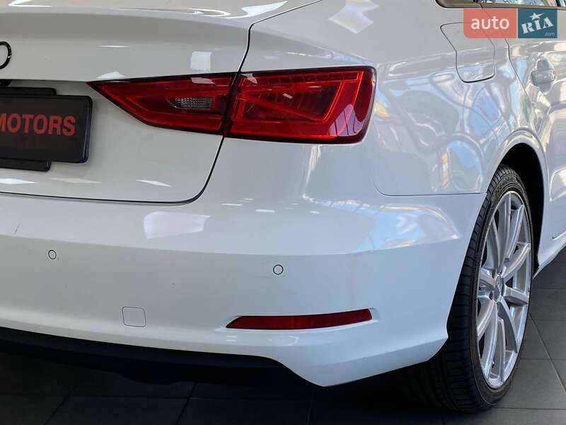 Седан Audi A3 2015 в Києві