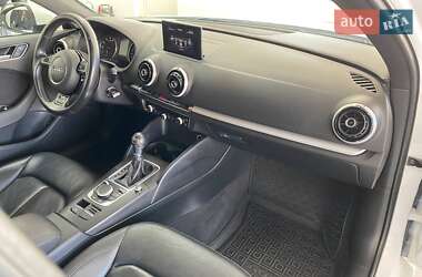 Седан Audi A3 2015 в 