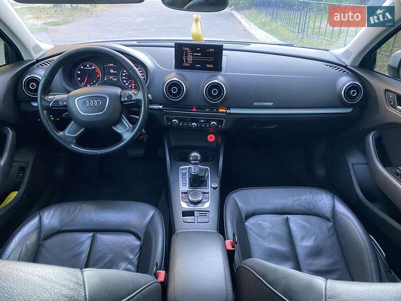 Седан Audi A3 2015 в Балаклее