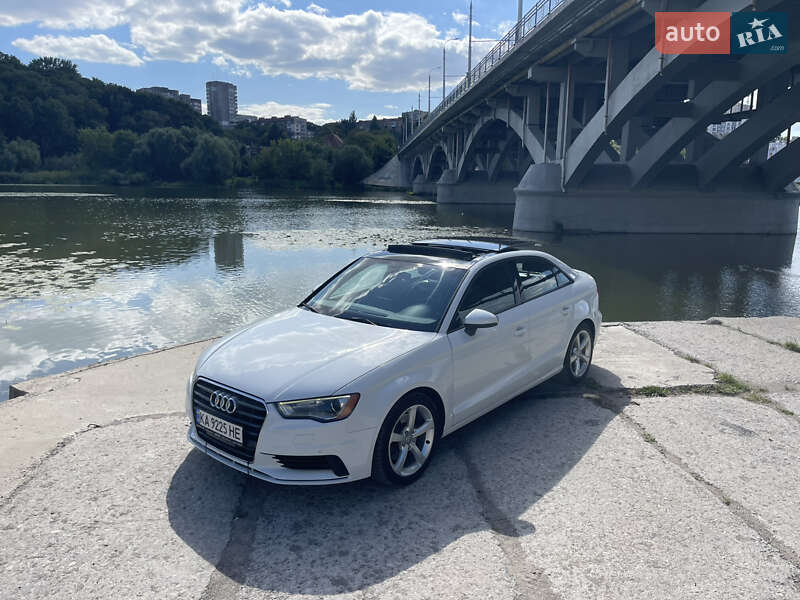 Седан Audi A3 2015 в Вінниці