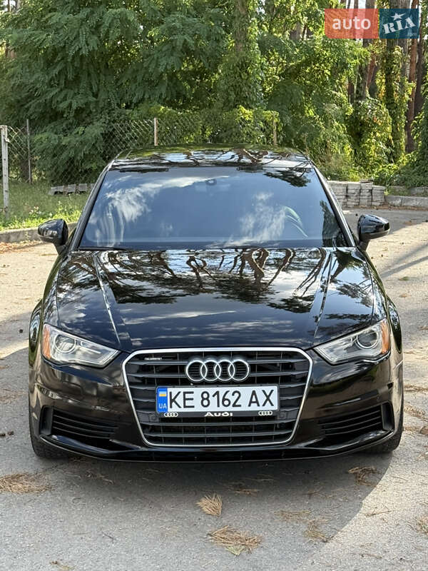 Седан Audi A3 2015 в Харькове