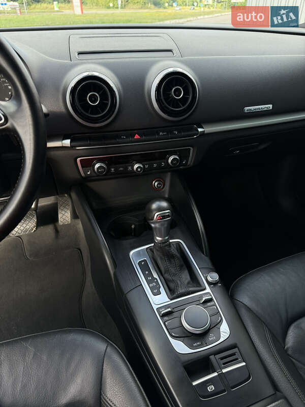 Седан Audi A3 2015 в Харькове