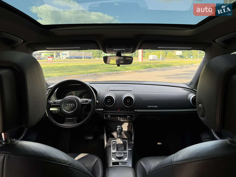 Седан Audi A3 2015 в Харькове