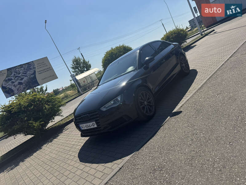 Седан Audi A3 2014 в Виноградове