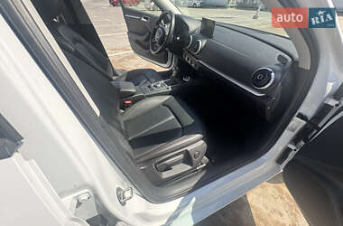 Седан Audi A3 2015 в 