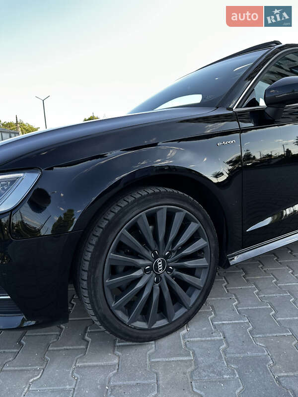 Хетчбек Audi A3 2015 в Кропивницькому