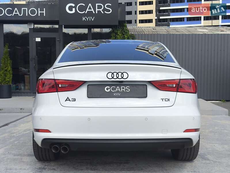 Седан Audi A3 2016 в Киеве