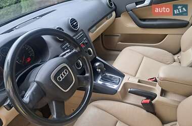 Хэтчбек Audi A3 2005 в 