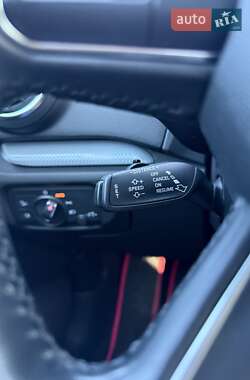 Хетчбек Audi A3 2015 в 