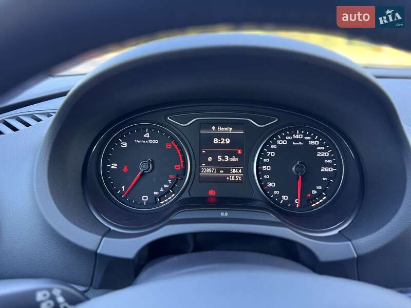 Хетчбек Audi A3 2015 в Черкасах