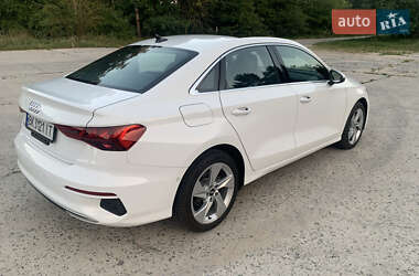 Седан Audi A3 2023 в Нетешине