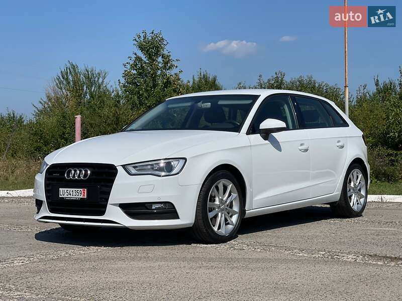 Хэтчбек Audi A3 2015 в Ужгороде